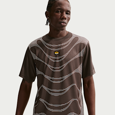 Nike Sportswear Tuned Air Men's Football Shirt. Nike ZA
